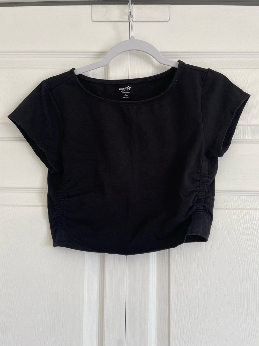 Old Navy Black Cropped Tee with Side Gather